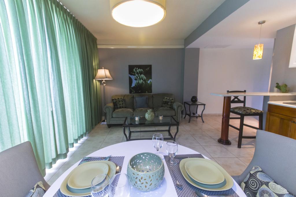 Altos De Fontana Otel Managua Oda fotoğraf